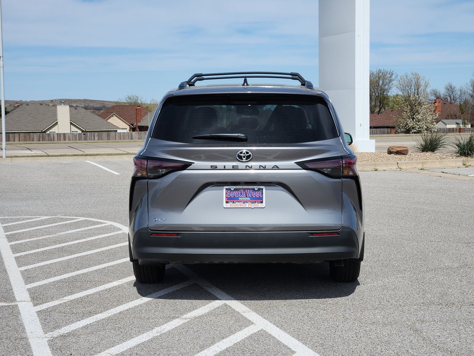 2026 Toyota Sienna LE