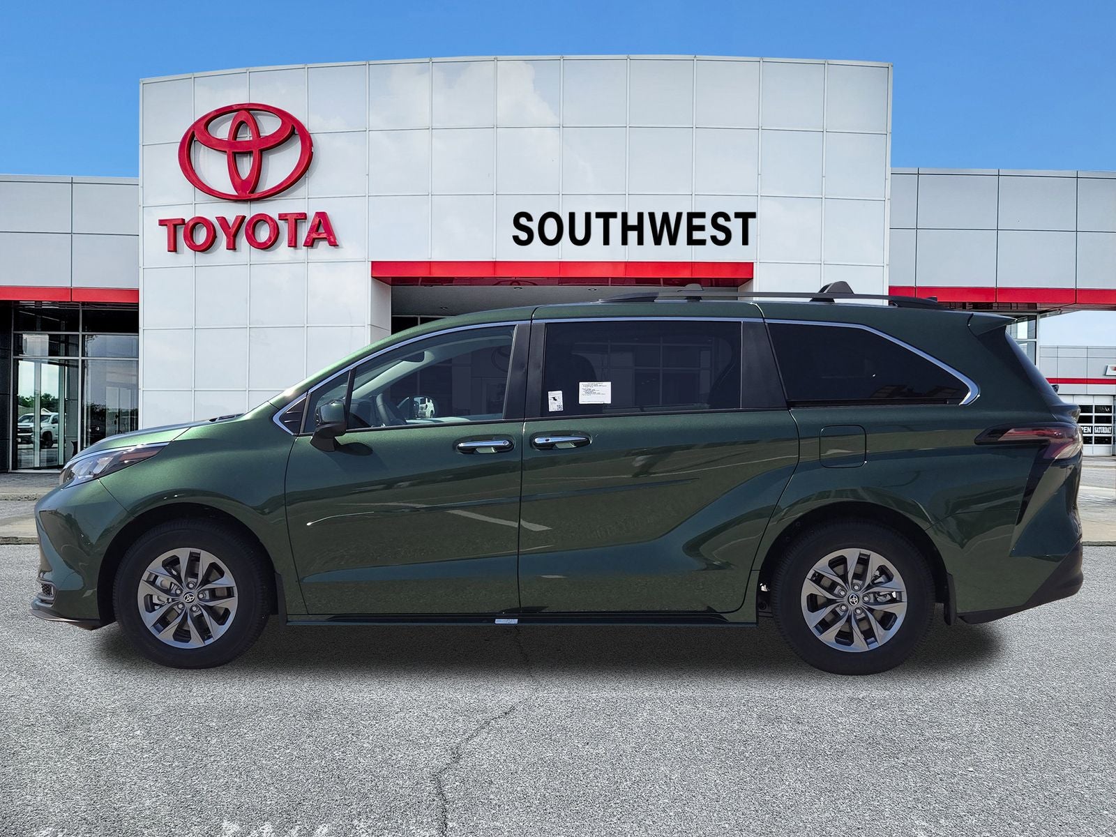 2026 Toyota Sienna XLE