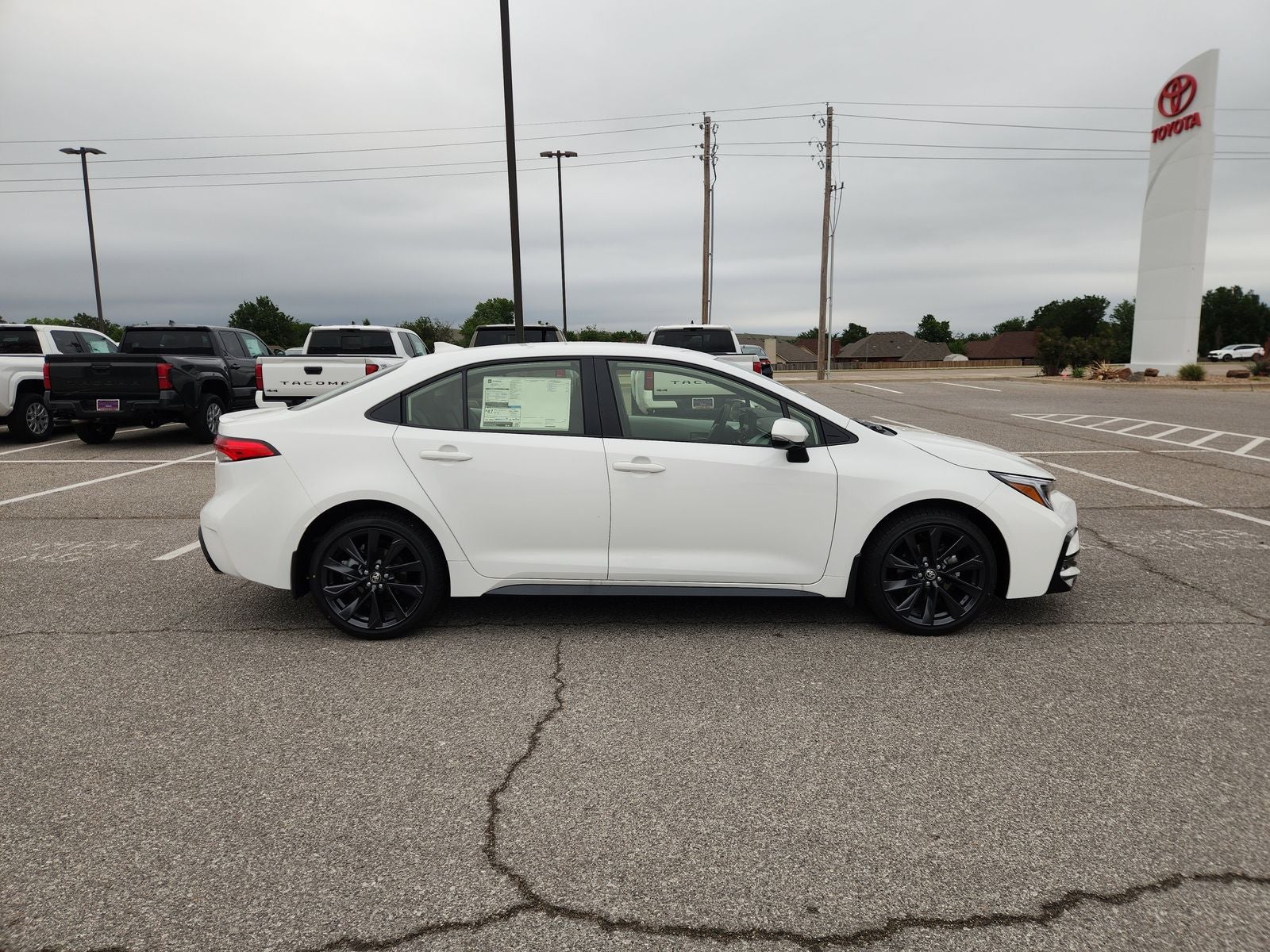 2026 Toyota Corolla Hybrid SE