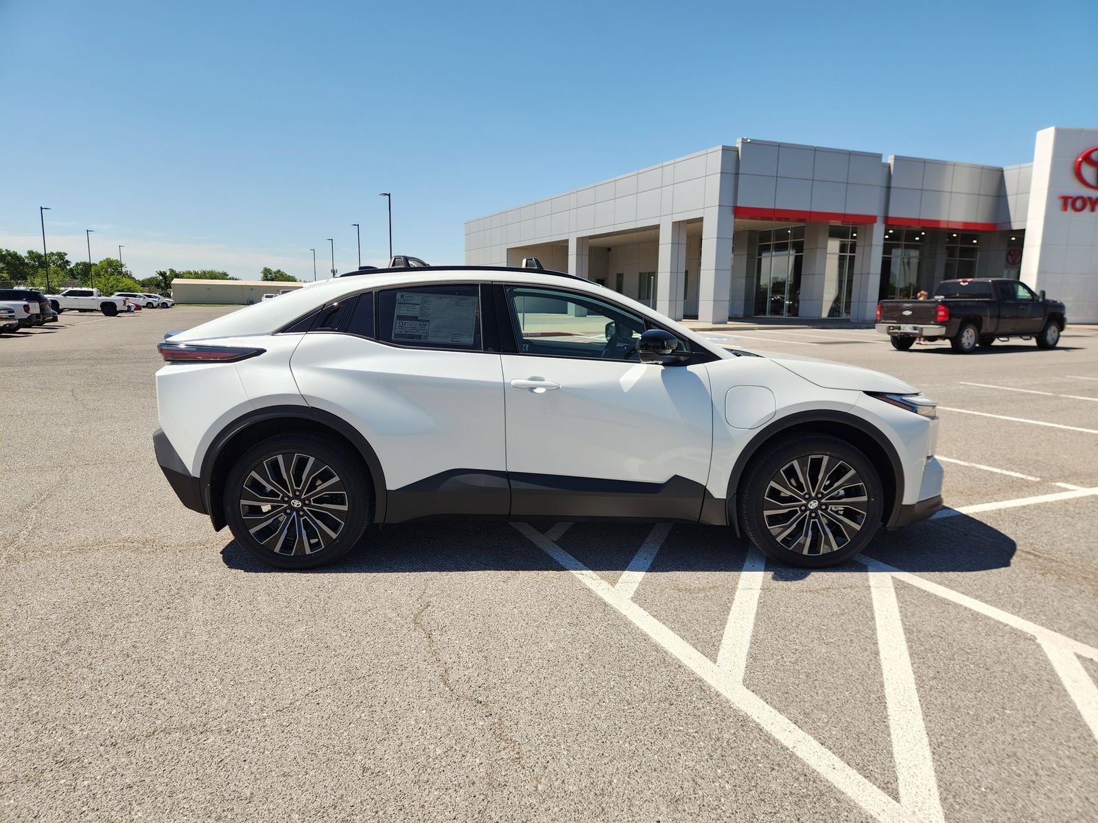 2026 Toyota C-HR XSE